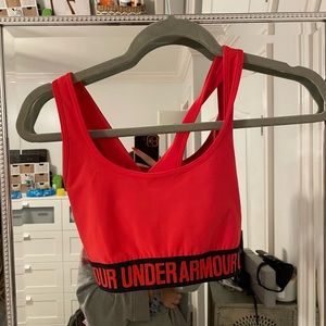 NWOT under armor sports bra